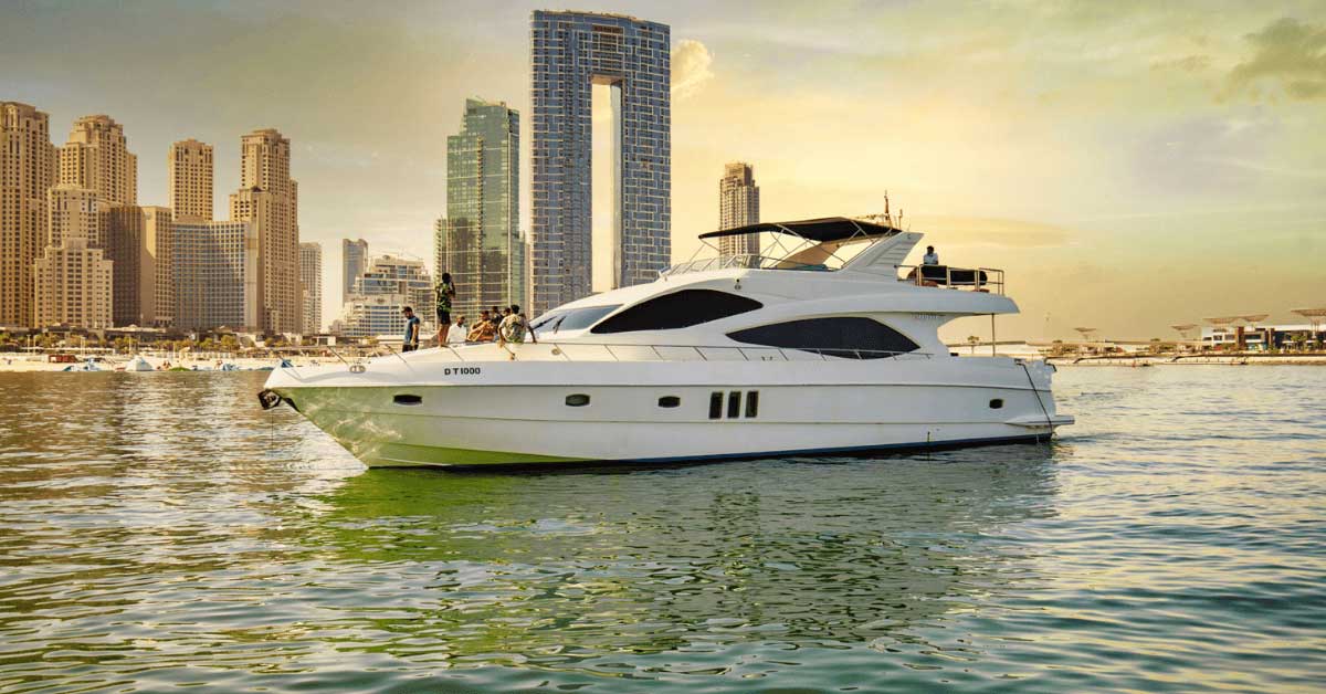 Planning an Exclusive Christmas Gathering? Consider Renting a Yacht This Year!
